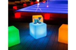 Poolstyle Lichtgevende Kubustafel - RGB LED 9 Poolstyle Lichtgevende Kubustafel - RGB LED -Hayward Verkoopwinkel poolstyle lichtgevende kubustafel rgb led 4